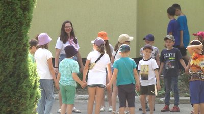 Для дітей, що перебуватимуть у таборі, готують багато спортивних та культурно-розважальних заходів. Фото: Суспільне. Поділля. Для дітей, що перебуватимуть у таборі, готують багато спортивних та культурно-розважальних заходів. Фото: Суспільне. Поділля.