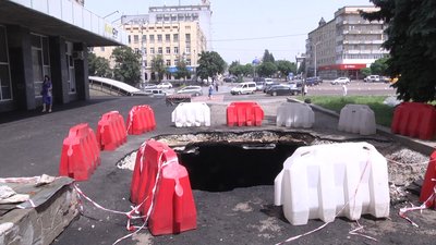 Знайшли причину провалля на вулиці Перемоги у Житомирі Знайшли причину провалля на вулиці Перемоги у Житомирі