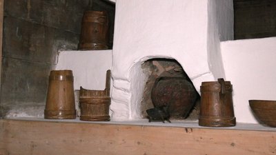 У заповіднику "Давній Галич" на Івано-Франківщині руйнується 130-річна гуцульська ґражда У заповіднику "Давній Галич" на Івано-Франківщині руйнується 130-річна гуцульська ґражда