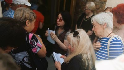Миколаївці оформлюють картки для отримання продовольчої допомоги
