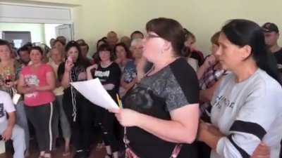 Жителі Білих Ослав звинувачують сільську раду в розкраданні повеневих коштів Жителі Білих Ослав звинувачують сільську раду в розкраданні повеневих коштів