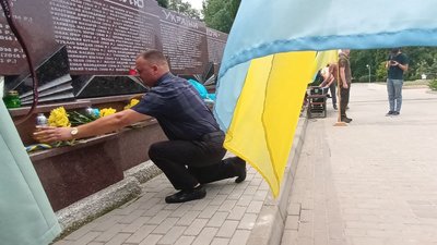 День пам'яті захисників України: в Тернополі провели акцію "Ціна Незалежності" День пам'яті захисників України: в Тернополі провели акцію "Ціна Незалежності"