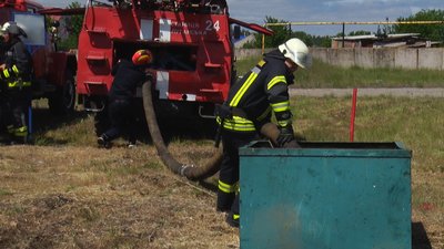 На Луганщині пройшли змагання серед співробітників ДСНС На Луганщині пройшли змагання серед співробітників ДСНС