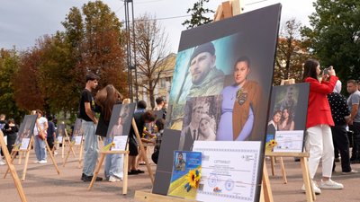 У Хмельницькому відкрили пам'ятну фотовиставку, 26 серпня 2026 року