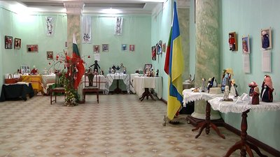 В Одесі відкрили виставку народних ляльок В Одесі відкрили виставку народних ляльок