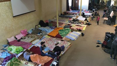 "Життя доведеться починати заново" — евакуйовані з Маріуполя приїхали на Тернопільщину