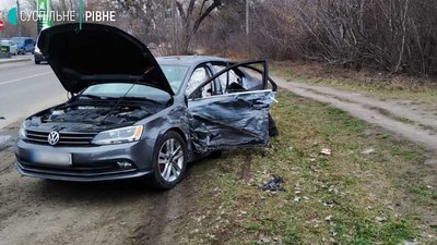 У Рівному п'яний водії виїхав на зустрічну і вчинив ДТП У Рівному п'яний водії виїхав на зустрічну і вчинив ДТП