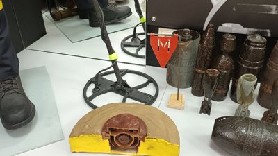 Знахідки піротехніків Знахідки піротехніків