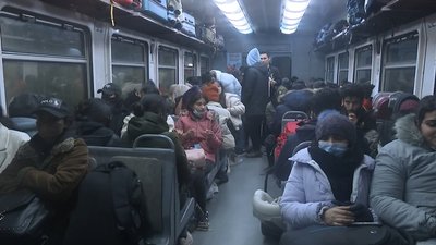 "Розпач, плач, відчай у людей": начальниця потягу про евакуаційні рейси з Полтави "Розпач, плач, відчай у людей": начальниця потягу про евакуаційні рейси з Полтави