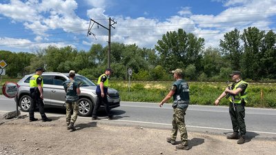 Спецоперація "Захід-2023": як проходить спільна служба прикордонників, нацгвардійців та курсантів на Закарпатті Спецоперація "Захід-2023": як проходить спільна служба прикордонників, нацгвардійців та курсантів на Закарпатті
