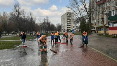 У Львові дезінфікують вулиці У Львові дезінфікують вулиці