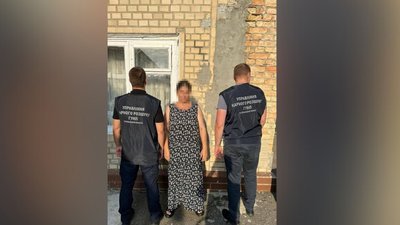На Черкащині затримали жінку, яка за гроші "знімала порчу"