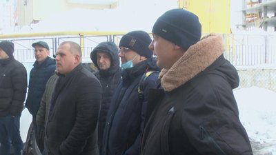 Голова ОСББ Микола Козачук від коментарів стосовно цієї ситуації відмовився. Фото: Суспільне Поділля Голова ОСББ Микола Козачук від коментарів стосовно цієї ситуації відмовився. Фото: Суспільне Поділля