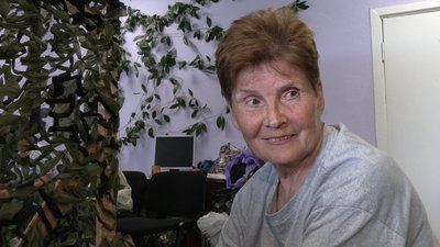 Стрибають на батутах та плетуть сітки: як у бібліотеці, що на прикордонні Чернігівщини, відвідувачі проводять дозвілля Стрибають на батутах та плетуть сітки: як у бібліотеці, що на прикордонні Чернігівщини, відвідувачі проводять дозвілля
