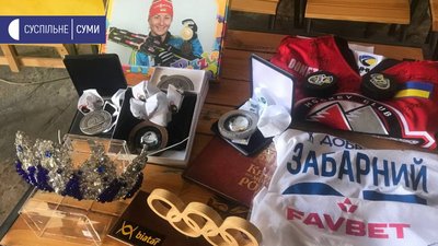 Благодійний ярмарок "Твори своє". У Сумах збирали кошти для центру реабілітації дітей з інвалідністю Благодійний ярмарок "Твори своє". У Сумах збирали кошти для центру реабілітації дітей з інвалідністю