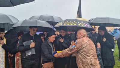 На Тернопільщині попрощалися із двома військовослужбовцями