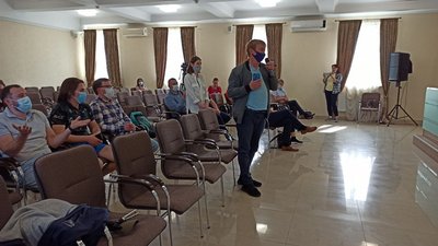 У Дніпрі пройшли громадські обговорення щодо тарифів на паркування, – тарифи не озвучили У Дніпрі пройшли громадські обговорення щодо тарифів на паркування, – тарифи не озвучили