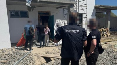 Змушував будувати приватний будинок: на Волині повідомили про підозру депутату міськради Змушував будувати приватний будинок: на Волині повідомили про підозру депутату міськради