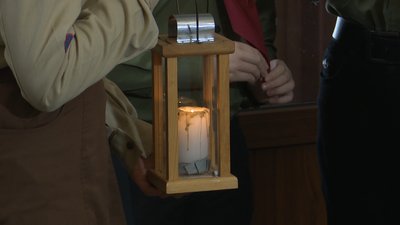 На Полтавщину 22-й рік поспіль пластуни передали Вифлеємський вогонь