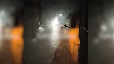 Спалахнули лінії: у Чернівцях вночі замкнуло опору електропередач