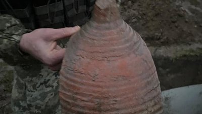 На Херсонщині під час облаштування фортифікаційних споруд виявили артефакти