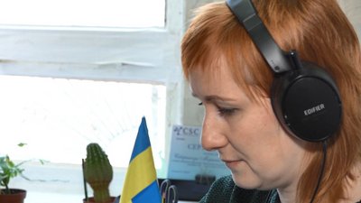 Вчиться в університеті, а у перервах між парами працює. Історія черкащанки Марини Северенчук Вчиться в університеті, а у перервах між парами працює. Історія черкащанки Марини Северенчук