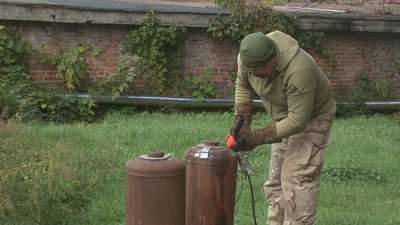 Майстри роблять все, аби наблизити народну буржуйку до фабричної