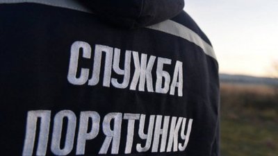 У Кропивницькому рятувальники витягли чоловіка з річки