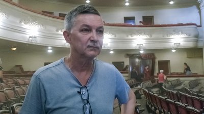 Головний режисер драмтеатру Чернігова, куди влучила російська ракета, розповідає про новий театральний сезон Головний режисер драмтеатру Чернігова, куди влучила російська ракета, розповідає про новий театральний сезон