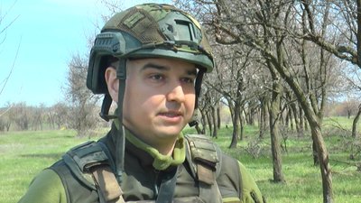 Військові розповіли про бої на бахмутському напрямку Військові розповіли про бої на бахмутському напрямку