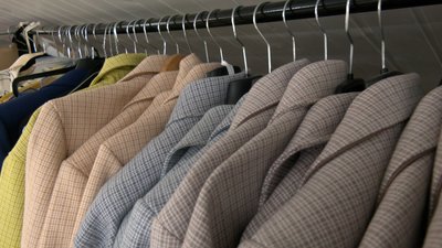 Як харківське підприємство з пошиття одягу під час повномасштабної війни працює на Прикарпатті Як харківське підприємство з пошиття одягу під час повномасштабної війни працює на Прикарпатті