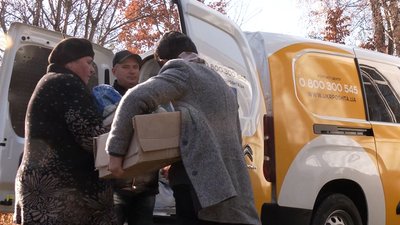 60 кілометрів бездоріжжям. Як працюють мобільні бригади Укрпошти в гірських селах Франківщини 60 кілометрів бездоріжжям. Як працюють мобільні бригади Укрпошти в гірських селах Франківщини