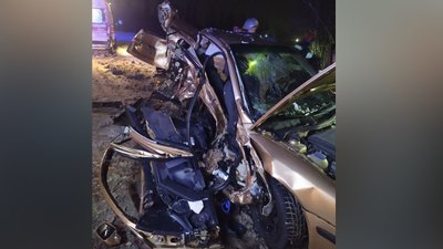 На Житомирщині лоб у лоб зіткнулися два автомобілі – двоє людей загинули На Житомирщині лоб у лоб зіткнулися два автомобілі – двоє людей загинули