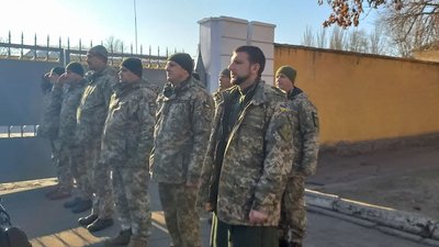 У херсонській військовій частині 1836 встановили пам'ятну дошку на честь першого командира У херсонській військовій частині 1836 встановили пам'ятну дошку на честь першого командира