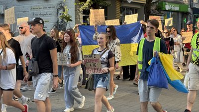 У Луцьку — мирна акція проти відставки Федорова з посади міністра оборони