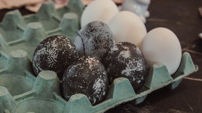 Як екологічно пофарбувати крашанки: рецепт черкаської фудблогерки