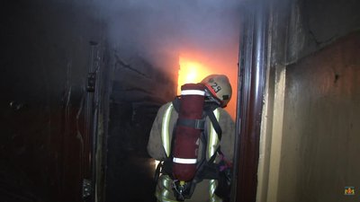 У Львові через пожежу в багатоповерхівці евакуювали вісьмох людей У Львові через пожежу в багатоповерхівці евакуювали вісьмох людей