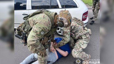 Встиг продати протитанковий гранатомет і іншу зброю: у Прилуцькому районі на Чернігівщині затримали місцевого жителя Встиг продати протитанковий гранатомет і іншу зброю: у Прилуцькому районі на Чернігівщині затримали місцевого жителя
