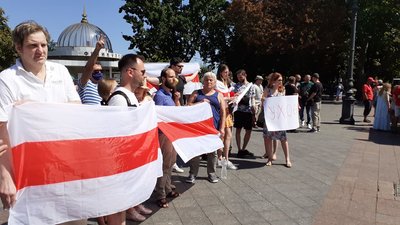 В Одесі вийшли на підтримку білоруського Маршу свободи В Одесі вийшли на підтримку білоруського Маршу свободи