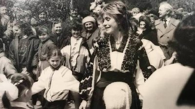 Тернополяни водили гаївки біля храму Тернополяни водили гаївки біля храму
