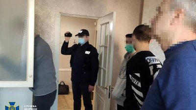 СБУ повідомила про нові обшуки у Медведчука