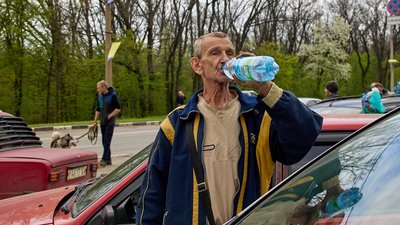 З Руської Лозової на Харківщині евакуювали понад 600 людей — розвідка З Руської Лозової на Харківщині евакуювали понад 600 людей — розвідка