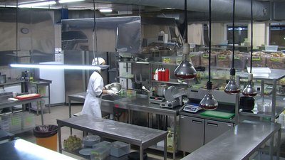 Луцькі ресторатори готуються до карантинних послаблень. Хто їх контролюватиме Луцькі ресторатори готуються до карантинних послаблень. Хто їх контролюватиме