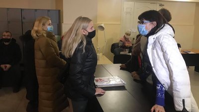 Подільська ТВК ще не здала протоколи голосування
