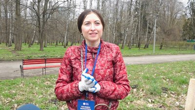 "Дихай вільно": в Тернополі просвітяни з переселенцями посадили дерева "Дихай вільно": в Тернополі просвітяни з переселенцями посадили дерева