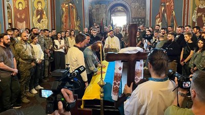 У Києві прощаються з загиблою на війні 25-річною парамедикинею "Госпітальєрів" Іриною Цибух
