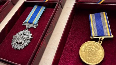 Шістьох військових з Нікопольського району Дніпропетровщини відзначили держнагородами