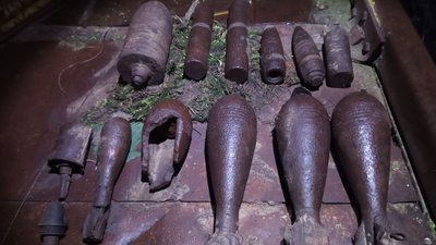 На Херсонщині поблизу села знайшли 15 старих боєприпасів На Херсонщині поблизу села знайшли 15 старих боєприпасів
