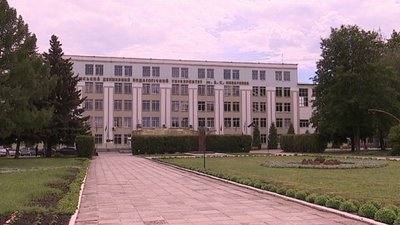 Як завершують навчальний рік сумські університети Як завершують навчальний рік сумські університети