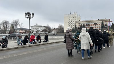 На Черкащині в останню дорогу провели полеглого на війні солдата На Черкащині в останню дорогу провели полеглого на війні солдата